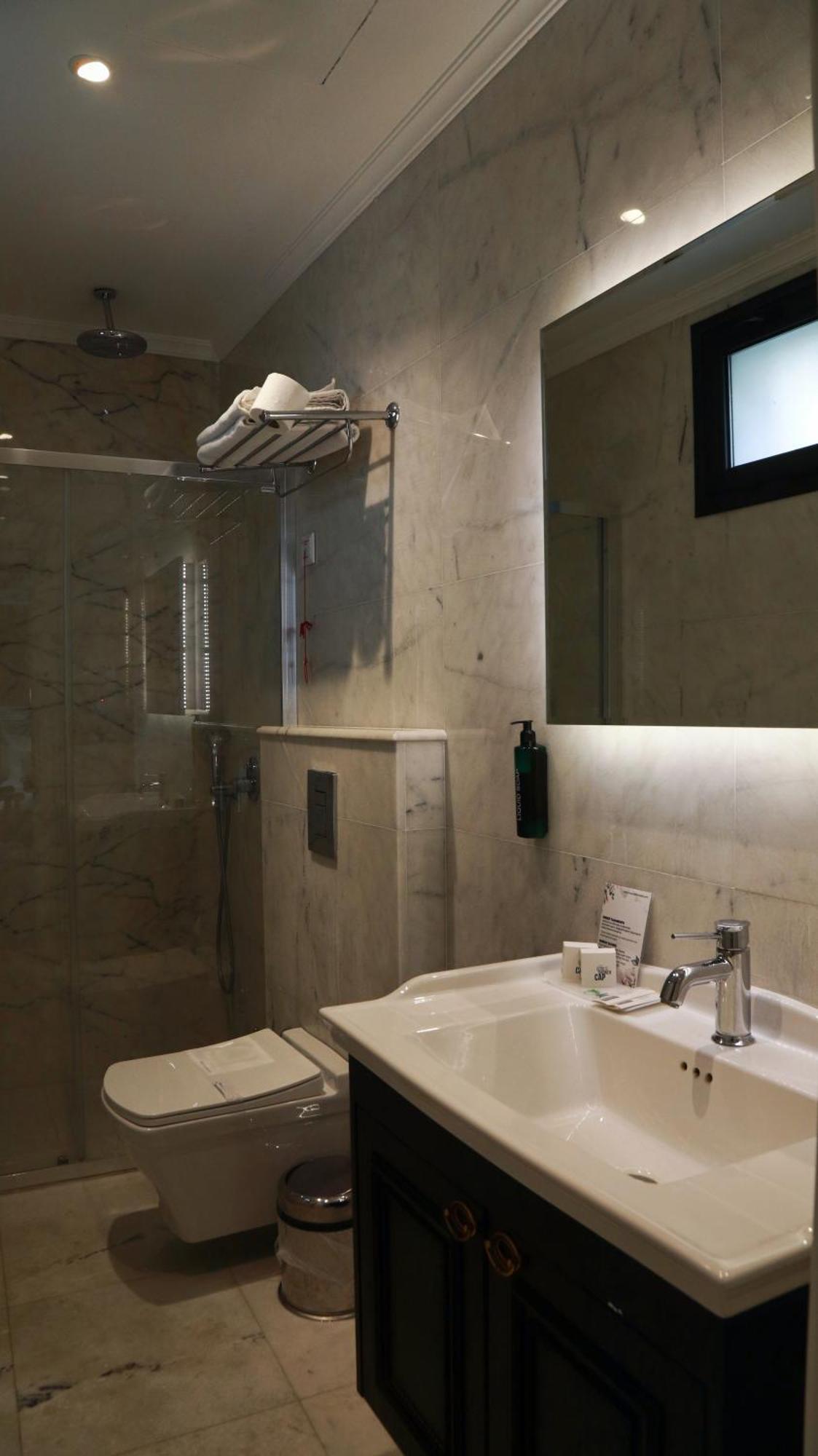 Dbd Hotel Bayrakli İzmir Exterior foto